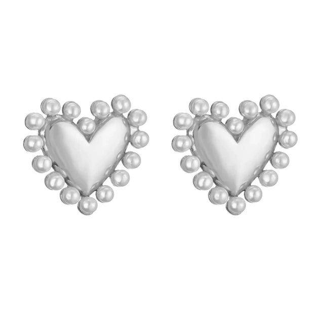Aretes Amore