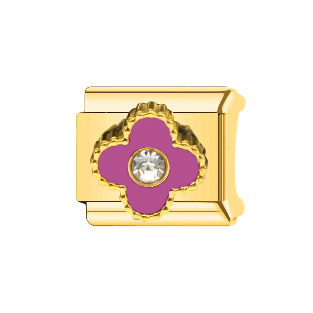 IB Charm Trebol Luki