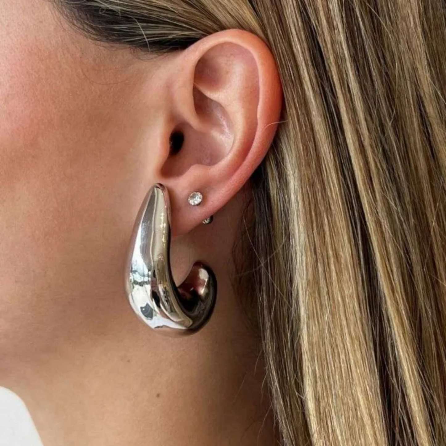 Aretes Grey