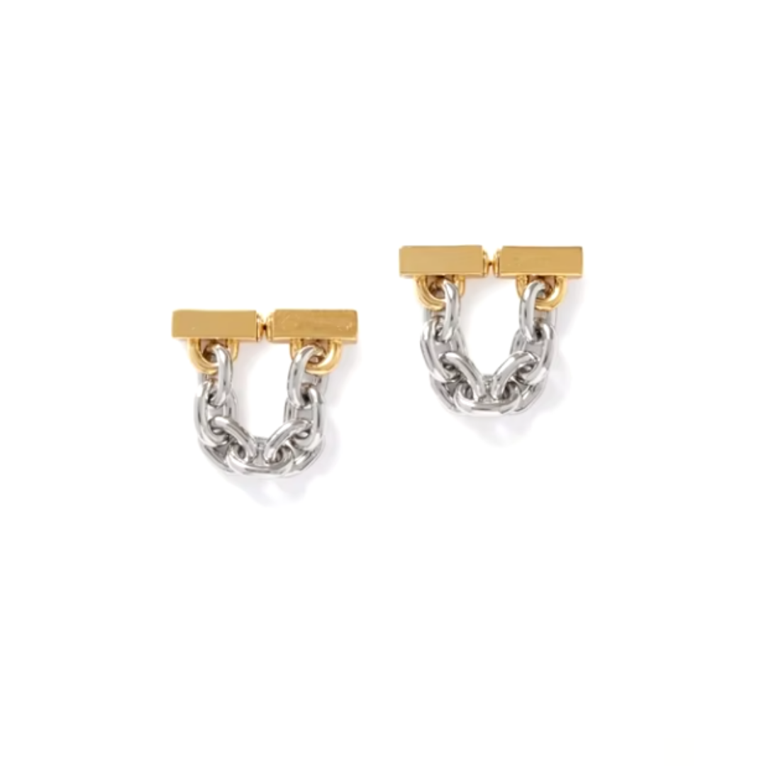 Aretes Chained