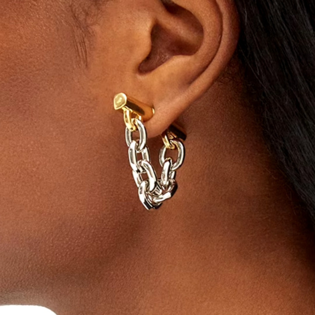 Aretes Chained