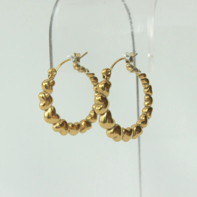 Aretes Love