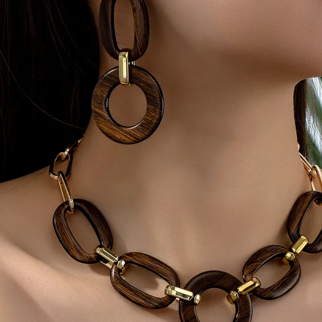 Collar Wood