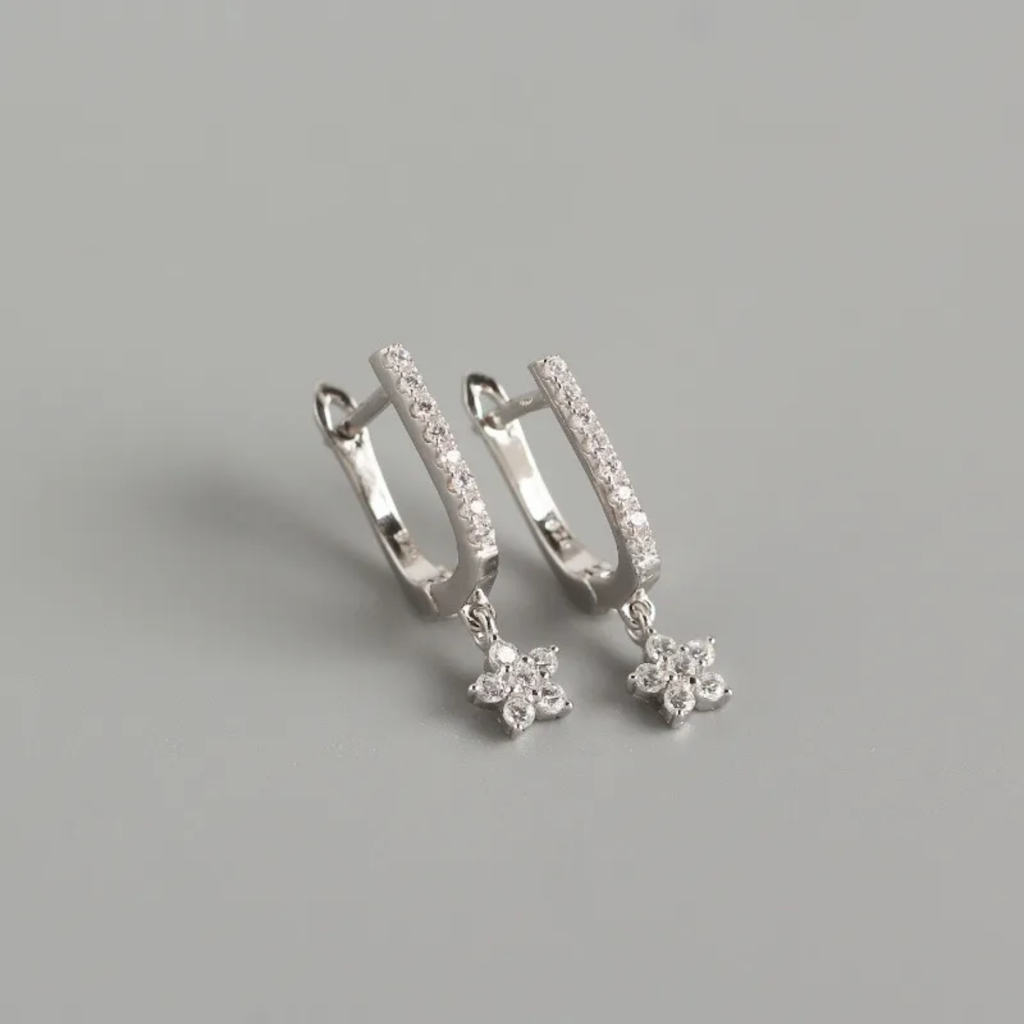 SS Aretes Flor