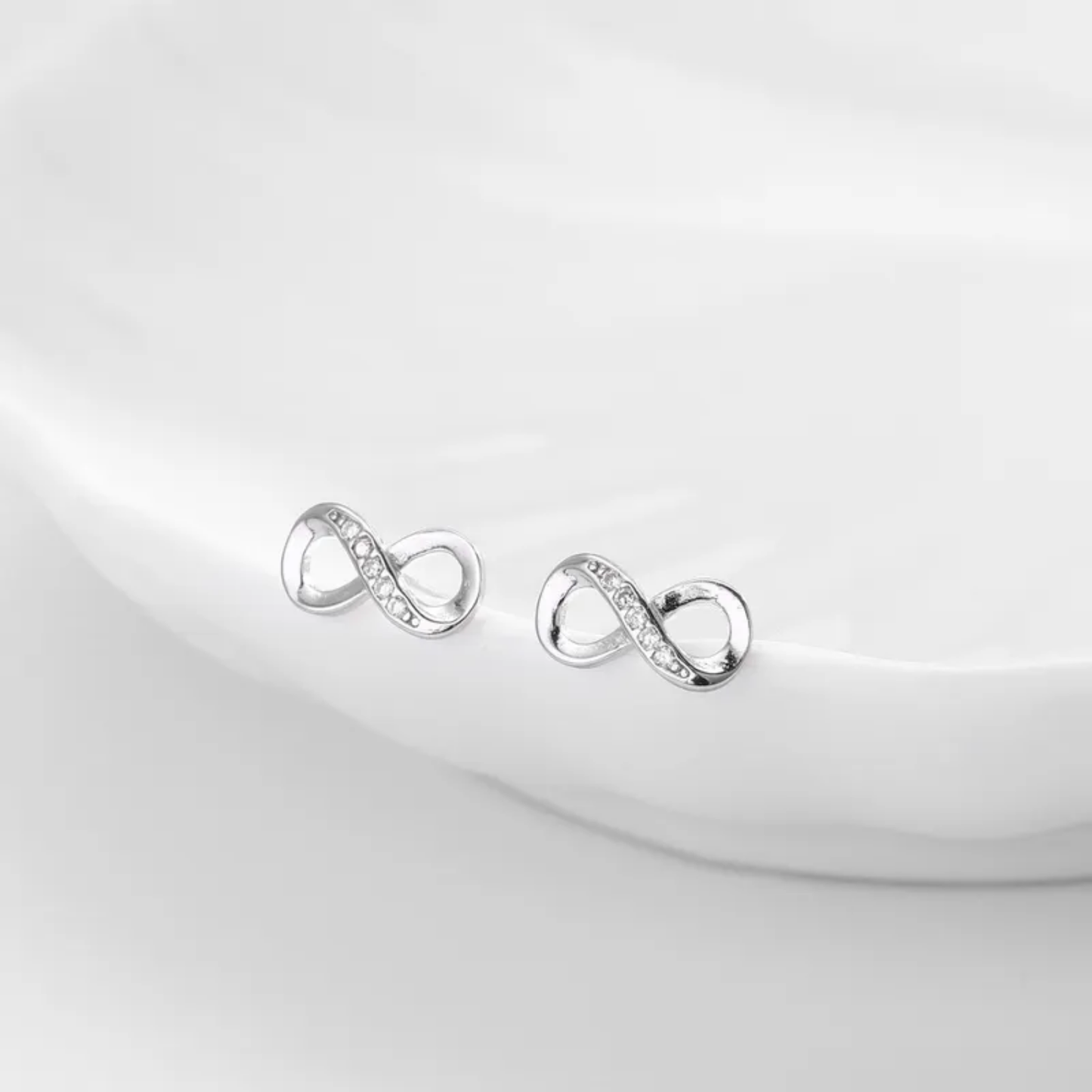 SS Aretes Infinity