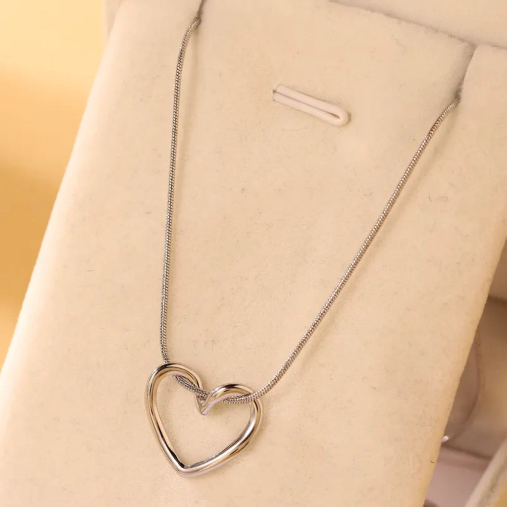 Collar Heart String