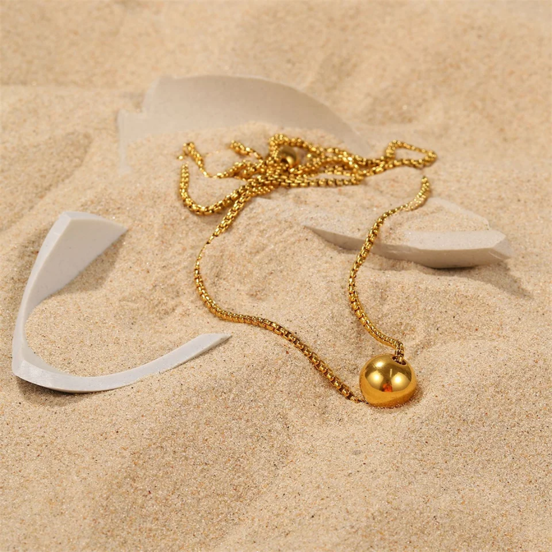 Collar Ball Choker