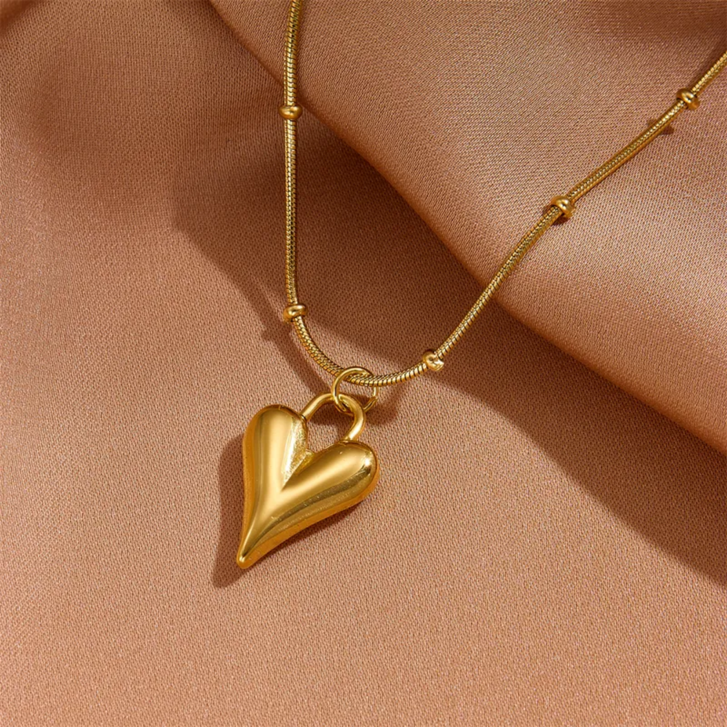 Collar Arrow Heart