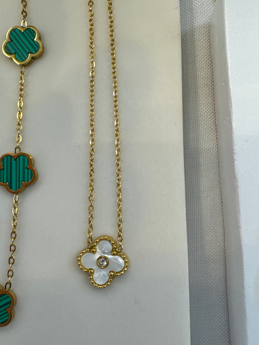 Collar Luki