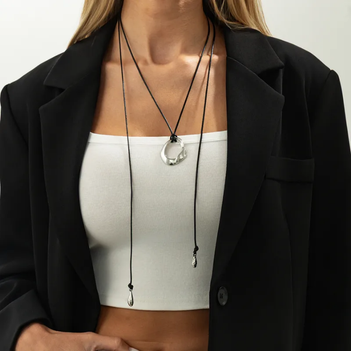 Collar Corbata Otis