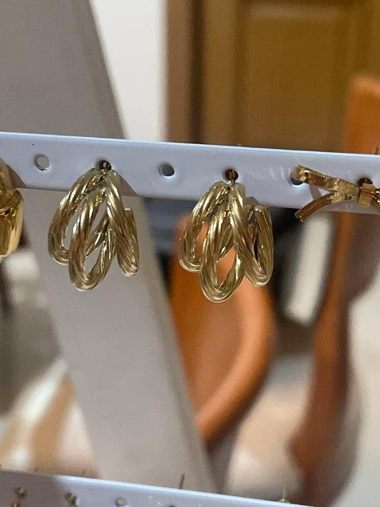 Aretes Triple hoop twisti