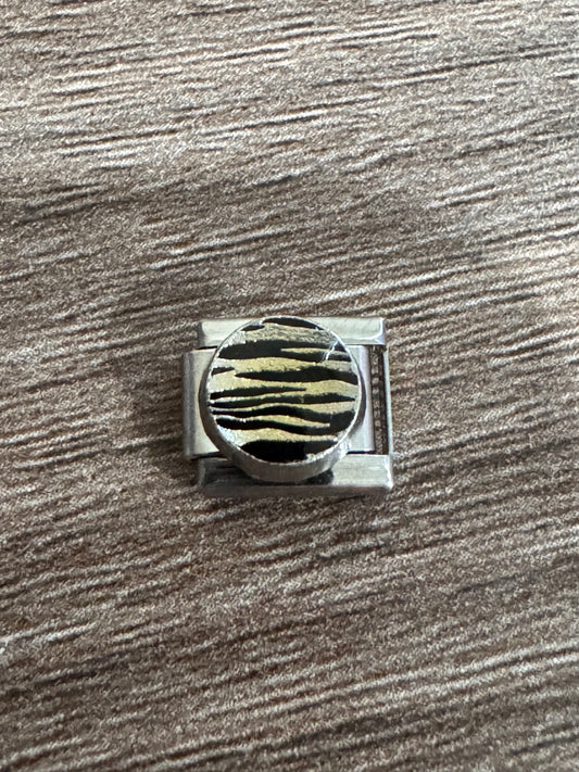 IB Charm Tigre