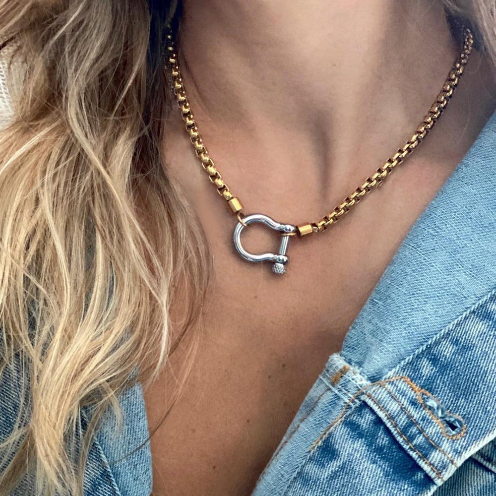 Collar Fer